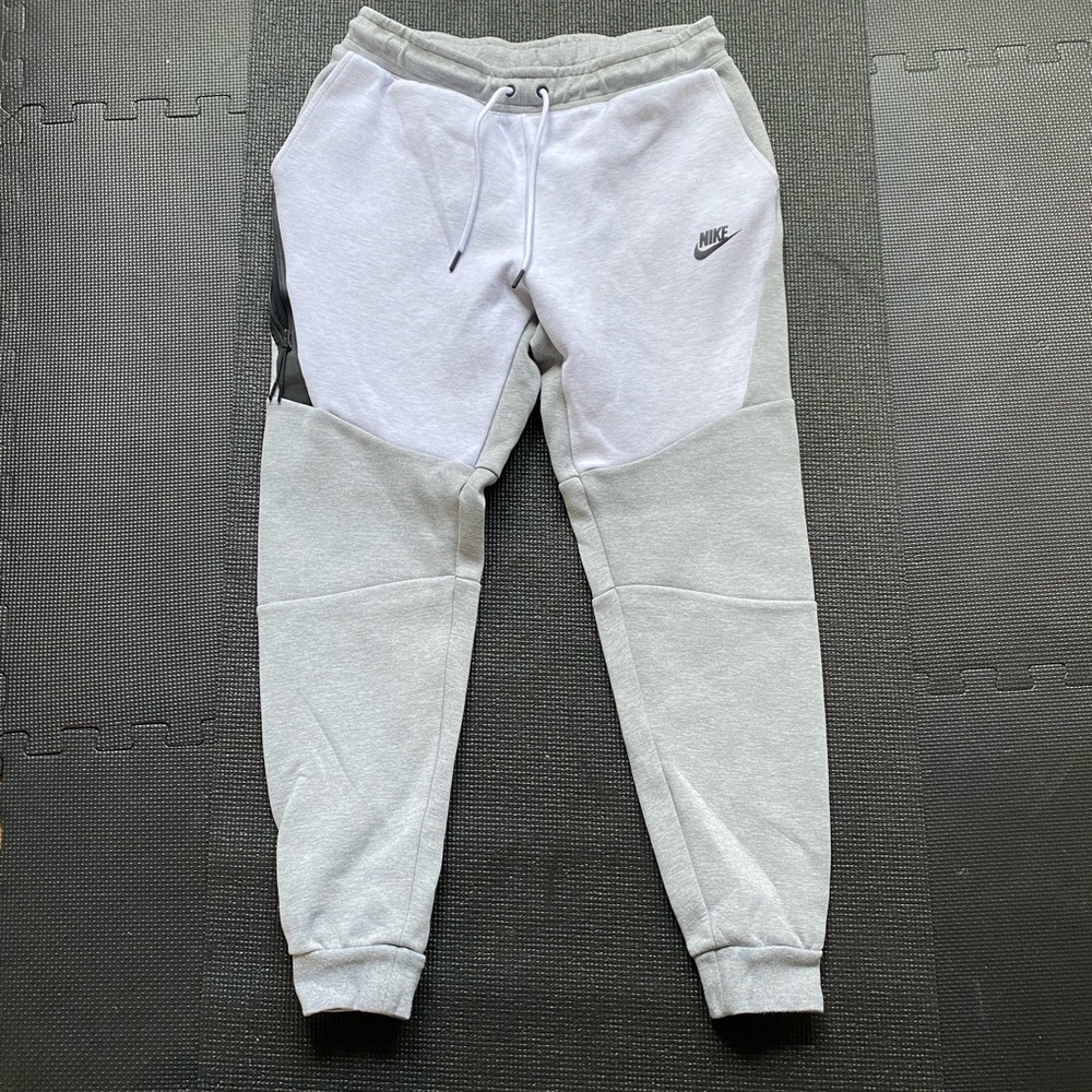Nike Men’s Joggers size Medium